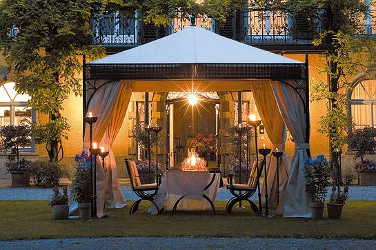 Gartenmöbel Schmiedeeisen im Gartenmöbel-Center Neubukow